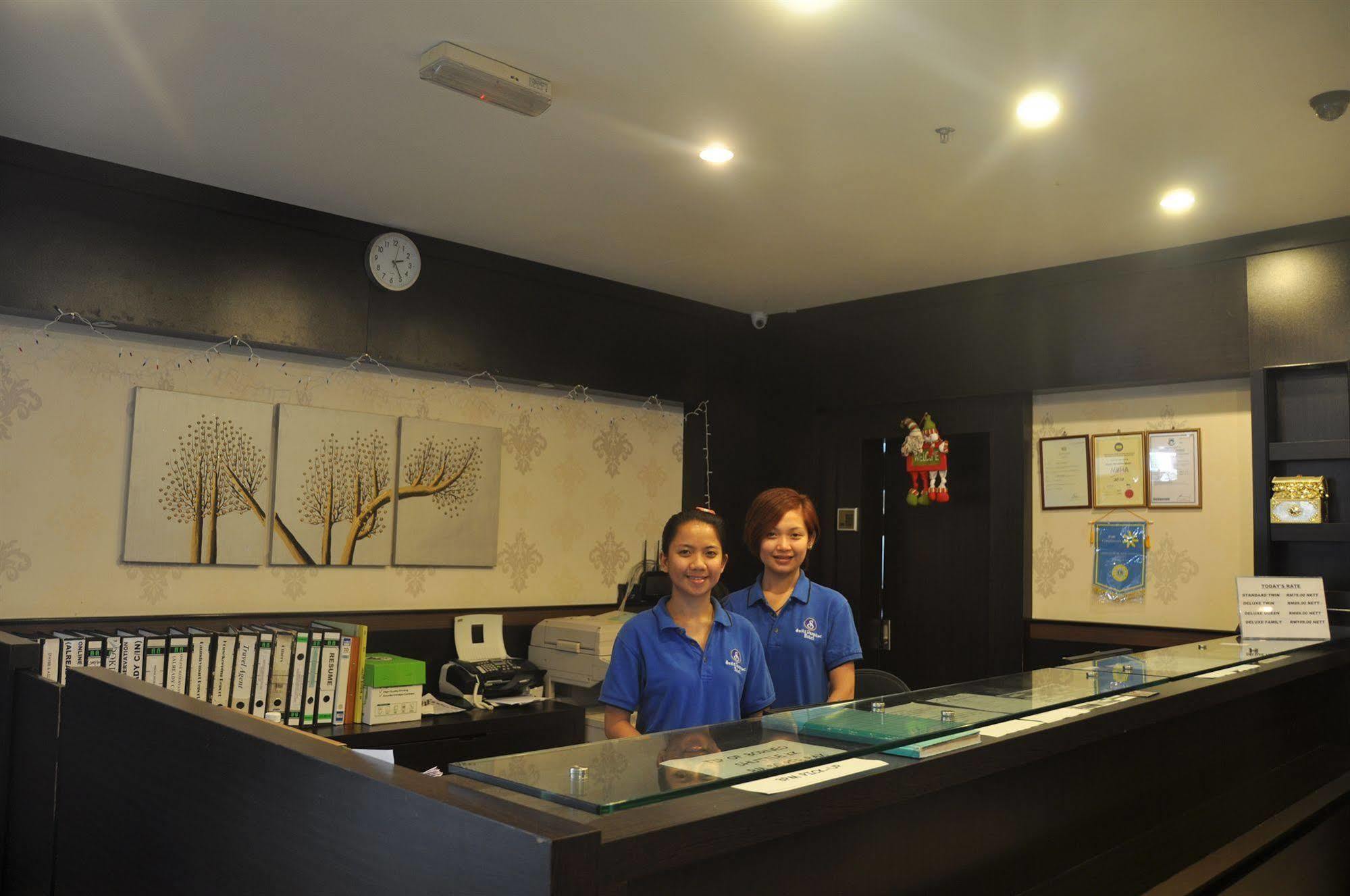 Hotel Switz Paradise - 5 Minute Walk To Centre Point And 10 Minute Walk To Waterfront-
