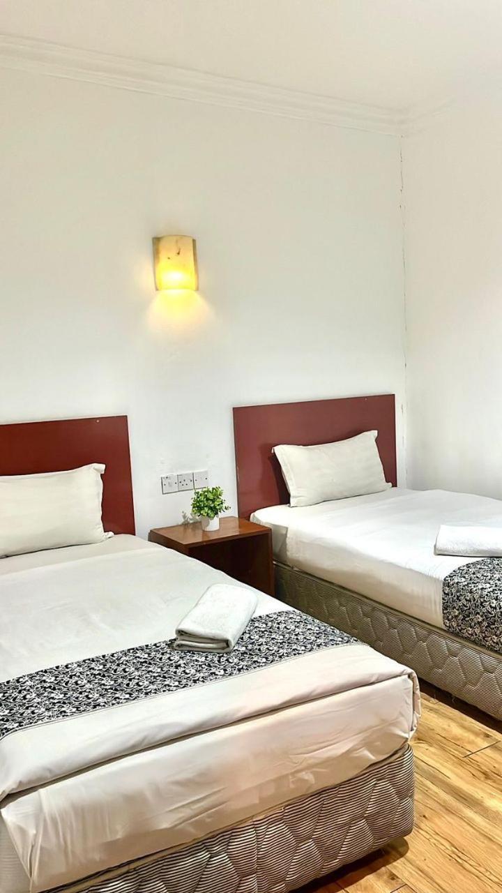 Switz Paradise - 5 Minute Walk To Centre Point And 10 Minute Walk To Waterfront- 2* Kota Kinabalu