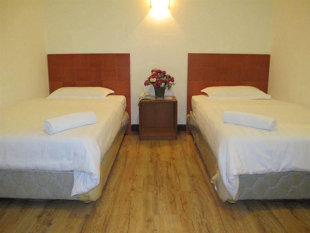 Switz Paradise - 5 Minute Walk To Centre Point And 10 Minute Walk To Waterfront- Hotel Kota Kinabalu