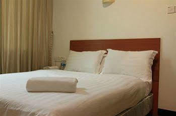 Switz Paradise - 5 Minute Walk To Centre Point And 10 Minute Walk To Waterfront- Kota Kinabalu