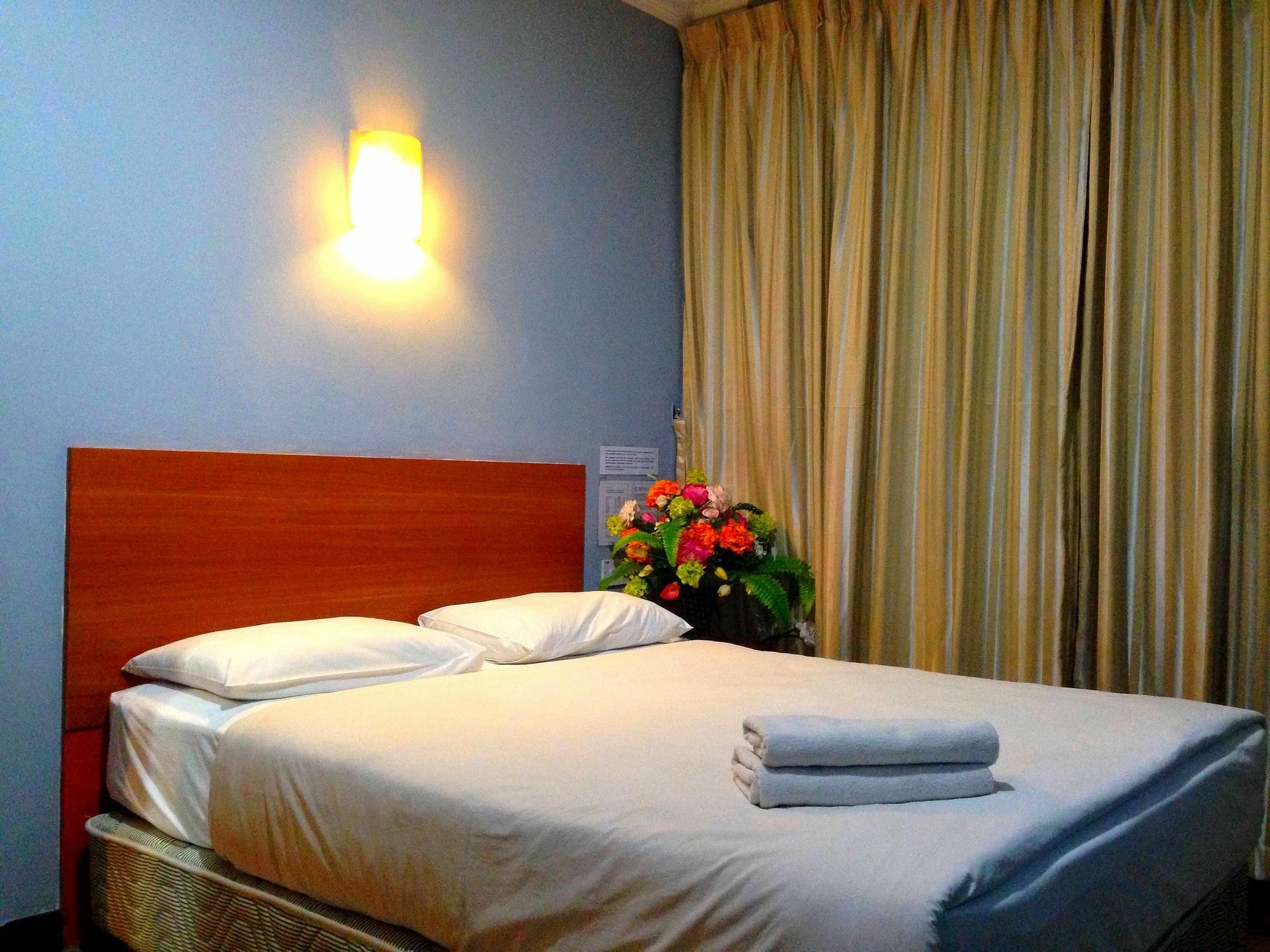 Switz Paradise - 5 Minute Walk To Centre Point And 10 Minute Walk To Waterfront- 2* Kota Kinabalu
